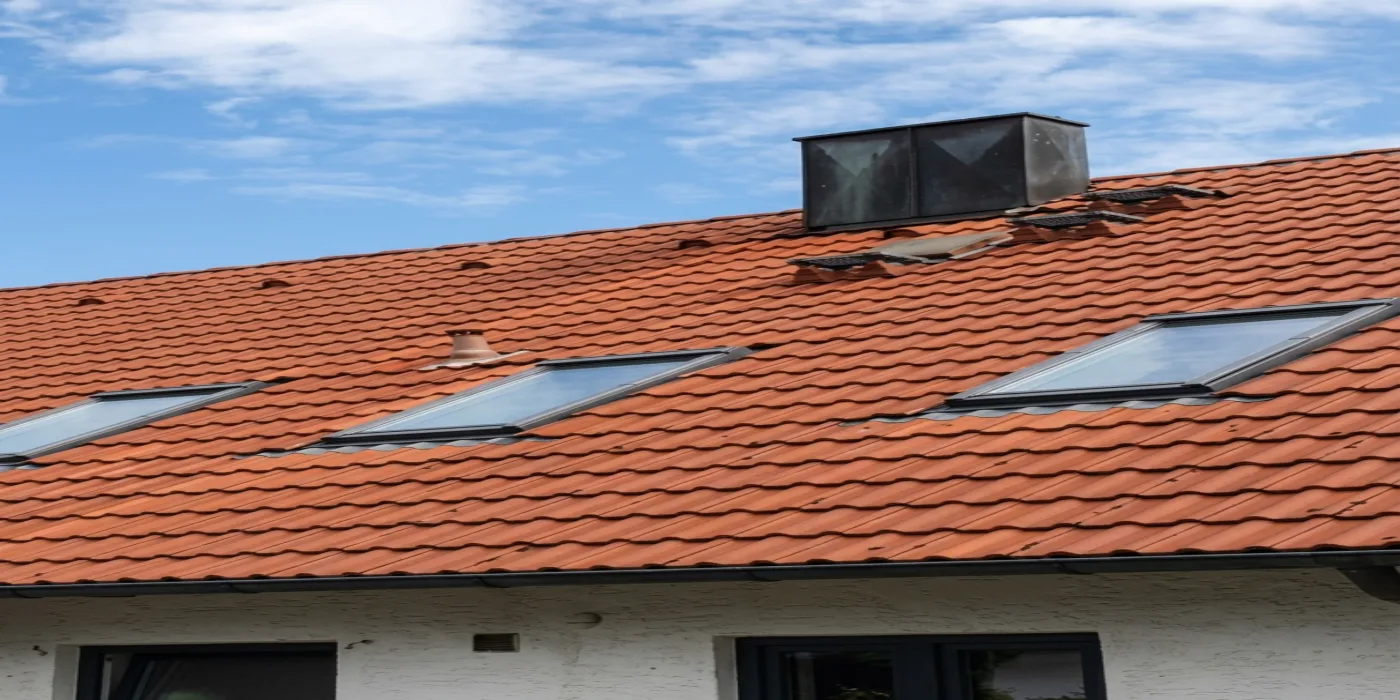 Démoussage de toiture à Meaux : combien ça coûte et à quelle fréquence le faire ? Démoussage de toiture à Meaux : combien ça coûte et à quelle fréquence le faire ?